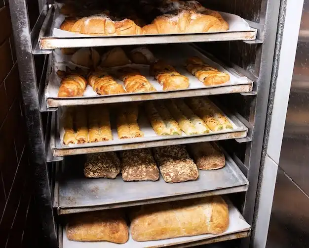 Bisa Buat Stok! Cara Benar Menyimpan Adonan Pastry di Freezer Agar Tahan Lama