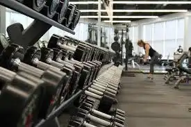 6 Tips Gym untuk Pemula agar Hasil Latihan Lebih Efektif dan Aman