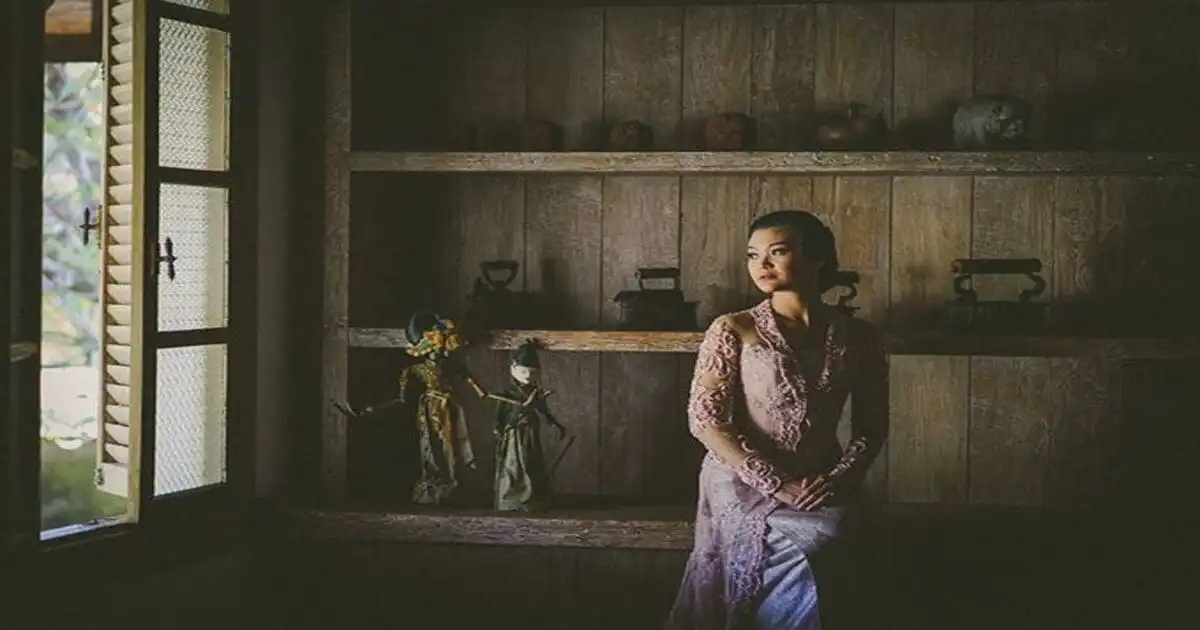 Mengapa Kartini Dipingit? Memahami Simbol Status dan Norma Gender dalam Sejarah Jawa