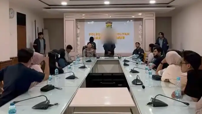 Tipu Calon Pengantin hingga Rp99 Juta, Pemilik WO Marwah Catering Akhirnya Ditangkap Polisi!