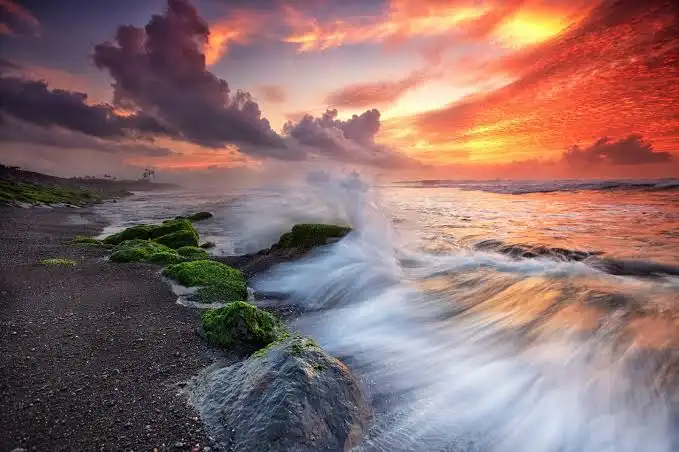 Estetik Banget! Trik Foto Air Laut Sehalus Kapas Pakai Teknik Long Exposure
