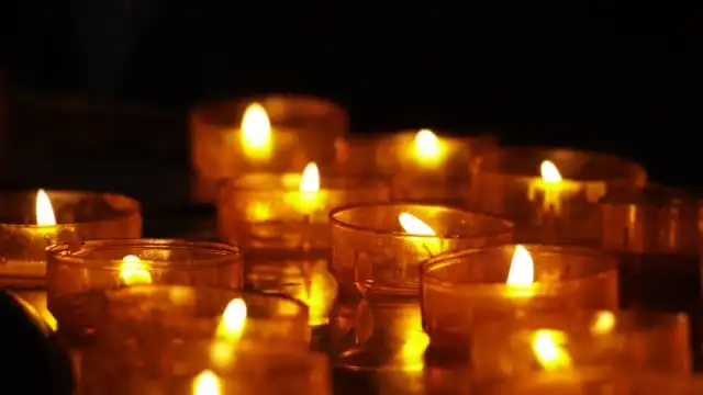 Bukan Cuma Lilin, Ini Daftar Barang Wajib Punya di Rumah Biar Gak Panik dan Tetap Nyaman Saat Pemadaman Listrik