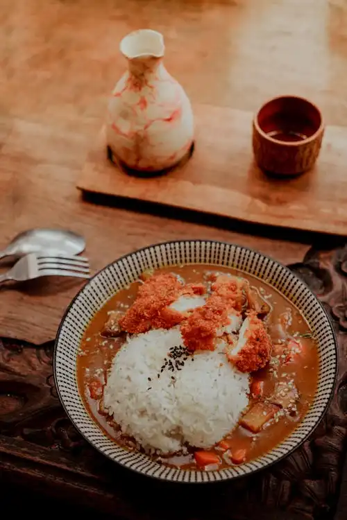 Anatomi "Comfort Food": Kenapa Kita Selalu Lari ke Makanan Tertentu Saat Sedih?