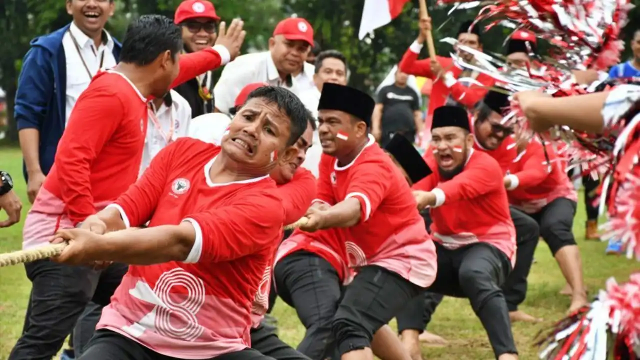 Menembus Sekat Individualisme Perkotaan, Kebersamaan Warga yang Hangat di Balik Kemeriahan Lomba Agustusan