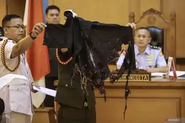 Kejanggalan Alibi Hotel Fairmont Terbongkar di Sidang Air Keras Andrie Yunus