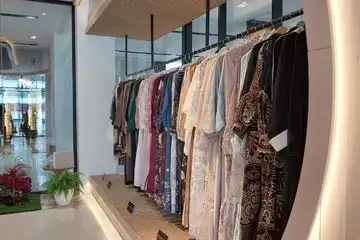 Gak Cuma Buat Lebaran! Ini Alasan Mengapa Baju Warna Earth Tone Wajib Ada di Lemarimu