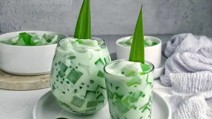 Prediksi Takjil Viral 2026: Setelah Es Semangka India, Apakah Giliran "Fusion Dessert" Matcha-Klepon yang Berkuasa?