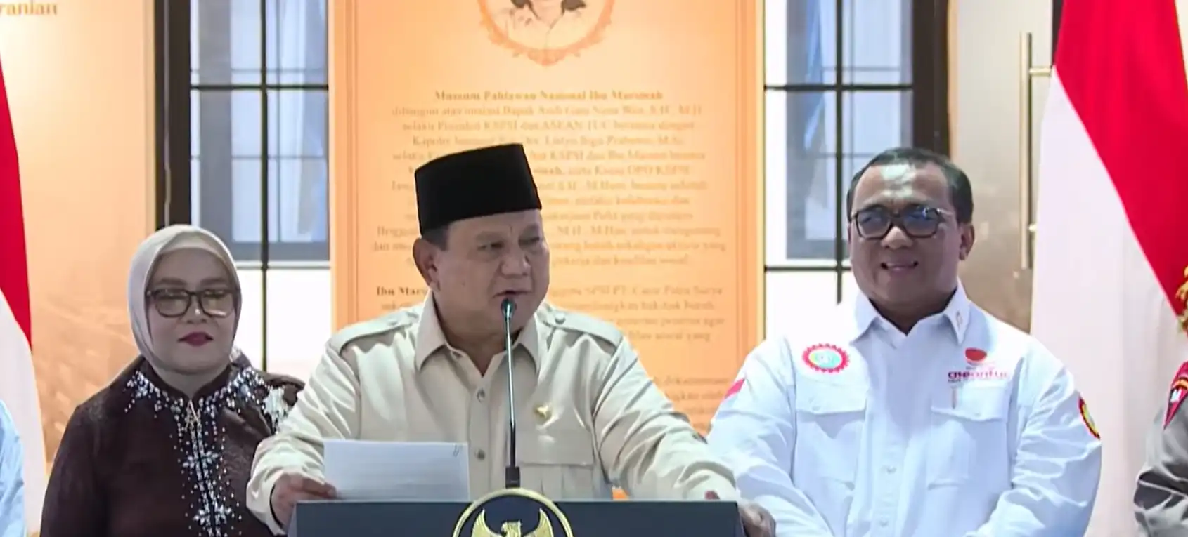 Prabowo Resmikan Museum Buruh Marsinah, Lontar Guraan Satire ke Menteri LH