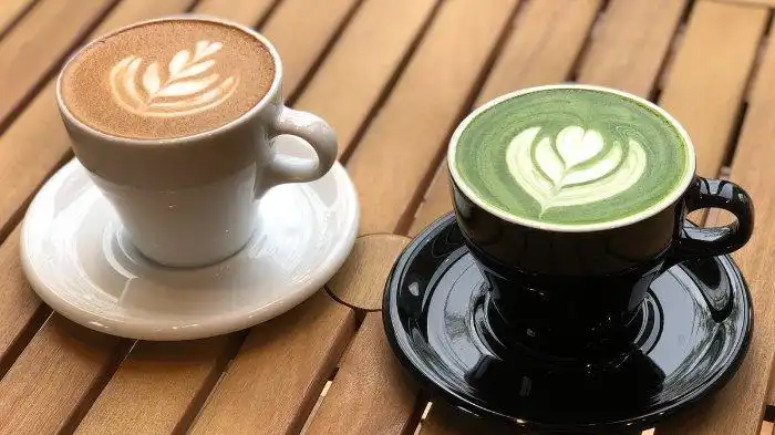 Calm Alertness vs Caffeine Rush: Kenapa Banyak Orang Mulai Switch ke Matcha?