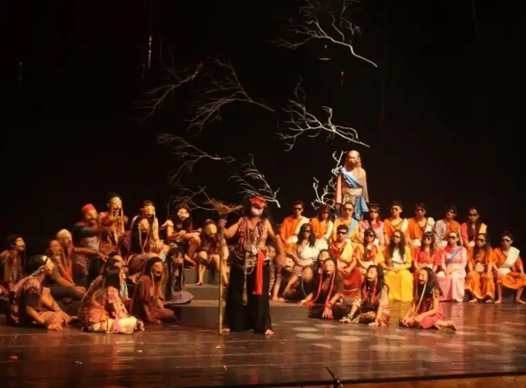 Seni Menjadi Manusia yang Lebih Percaya Diri dan Berempati Lewat Keajaiban Panggung Teater Bagi Masyarakat Umum