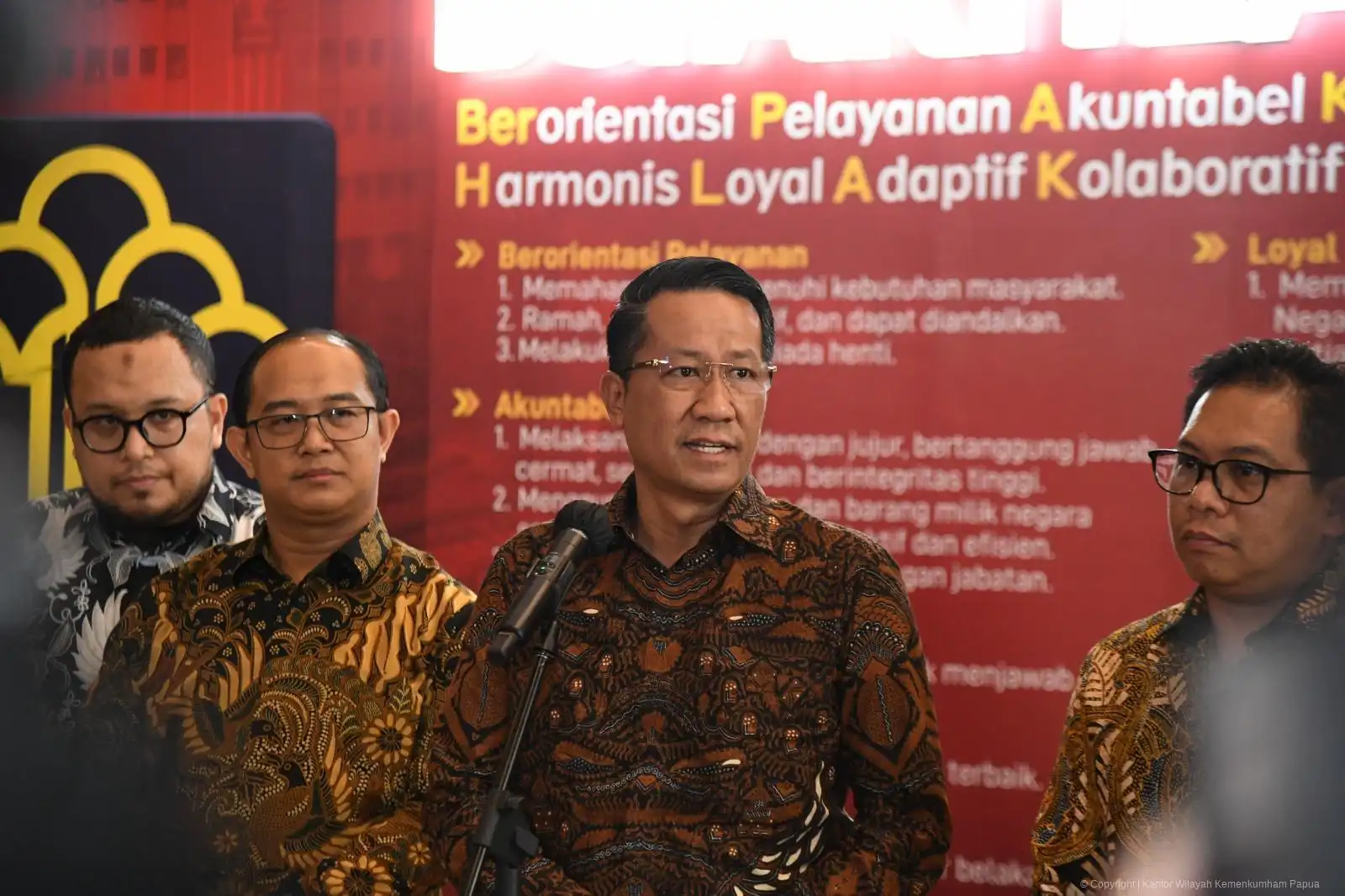 Tarif Jadi WNI Dinilai Uji Nyali: Kemenkum Bertindak Usai Gelombang Kritik Publik