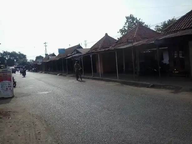 Pasar Senggol Batang, Pusat Jual Beli Legendaris yang Jadi Ikon Nostalgia Warga Pantura