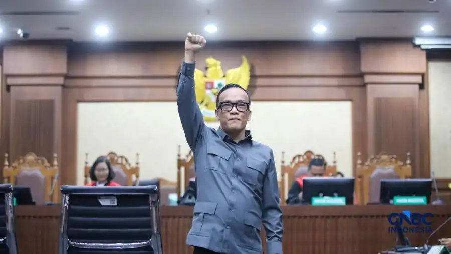 Immanuel Ebenezer Resmi Divonis 4,5 Tahun Penjara, Lebih Rendah dari Tuntutan Jaksa 