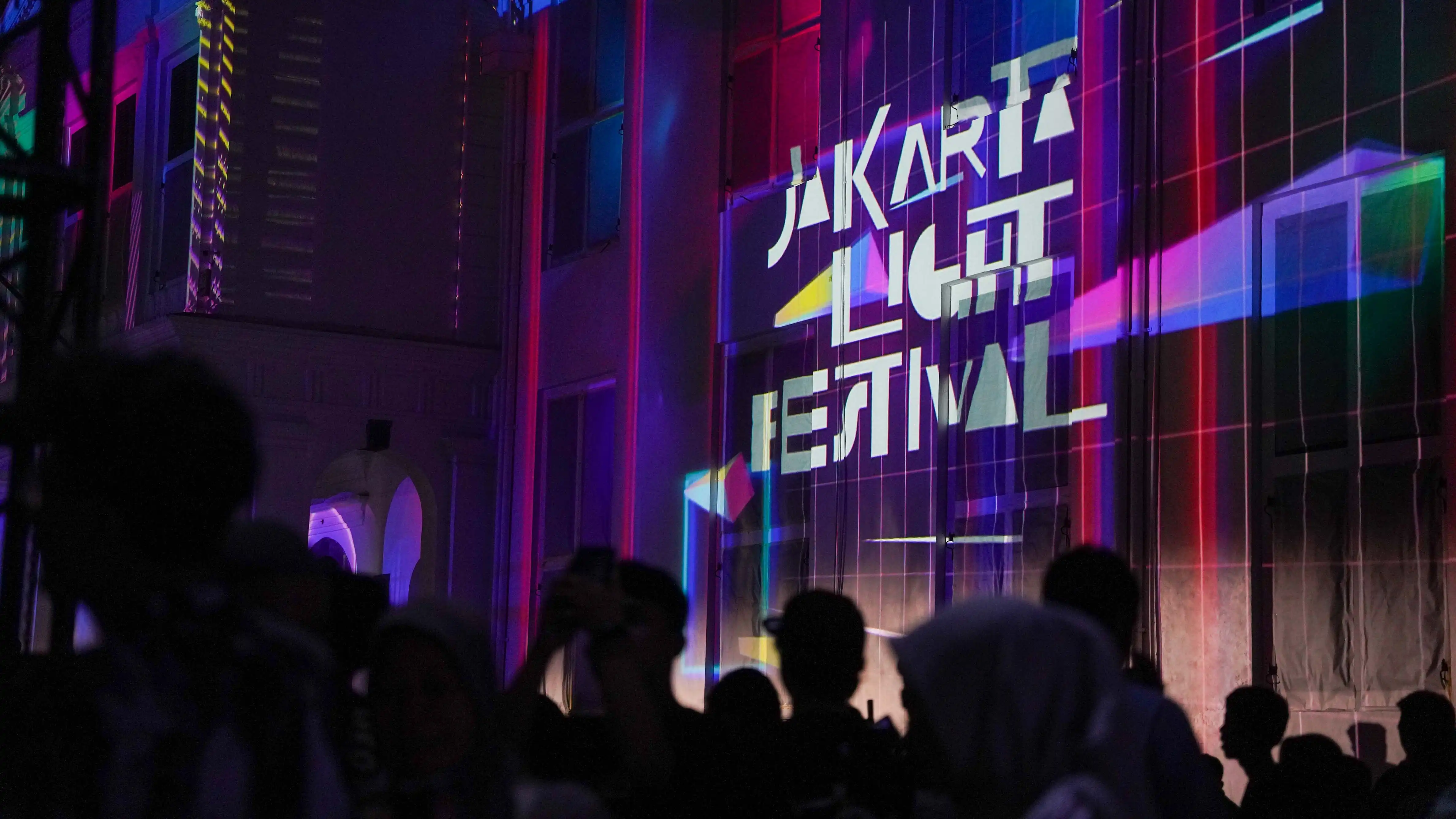 Jakarta Light Festival 2026: Instalasi Seni Cahaya di Bundaran HI yang Siap Jadi Spot Foto Paling Viral Besok Malam!