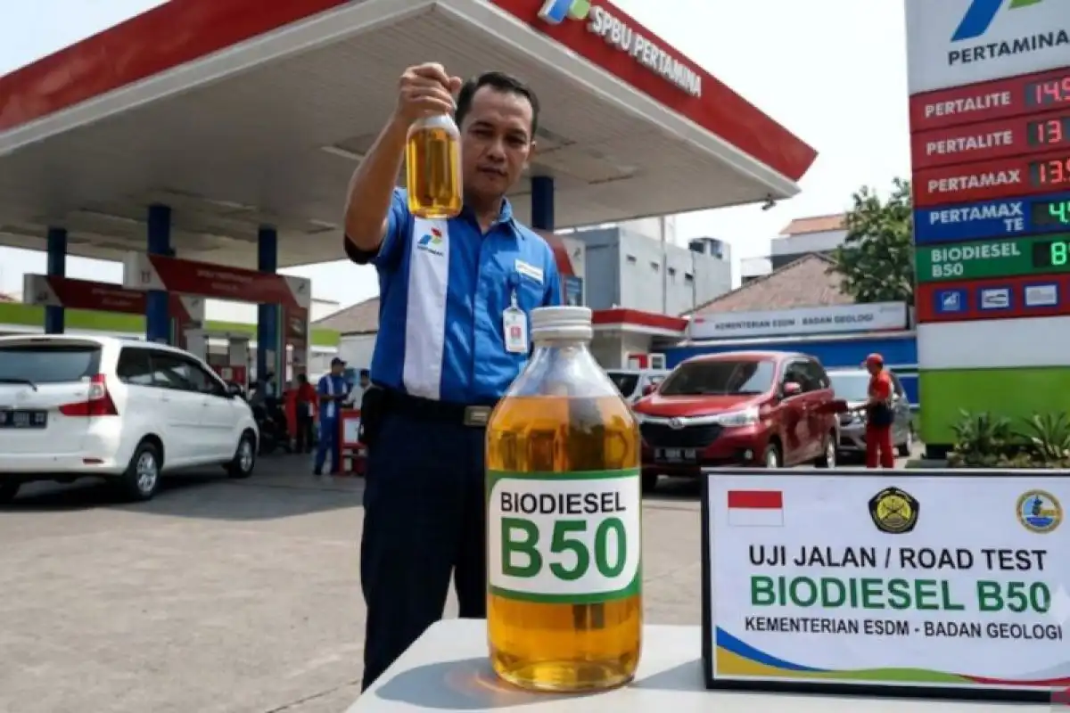 Uji Coba Biodiesel B50 Tunjukkan Hasil Positif, Wamen ESDM Tinjau Langsung Performa Mesin Kendaraan