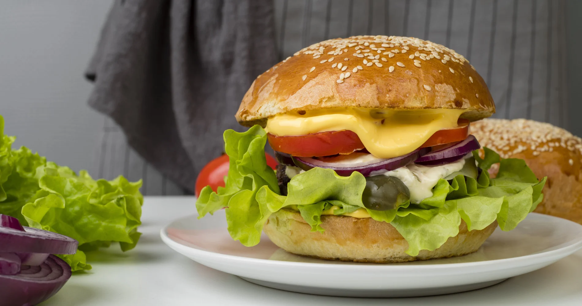 Efek Domino! Ini Alasan Logis Kenapa Kamu Merasa 'Begah' Setelah Makan Burger