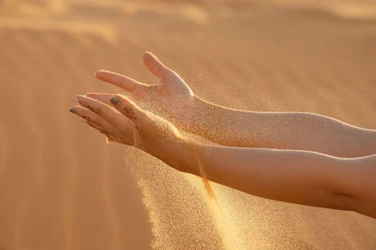 Transformasi "Skincare" Ramadan: Menjaga Hidrasi Kulit dari Dalam