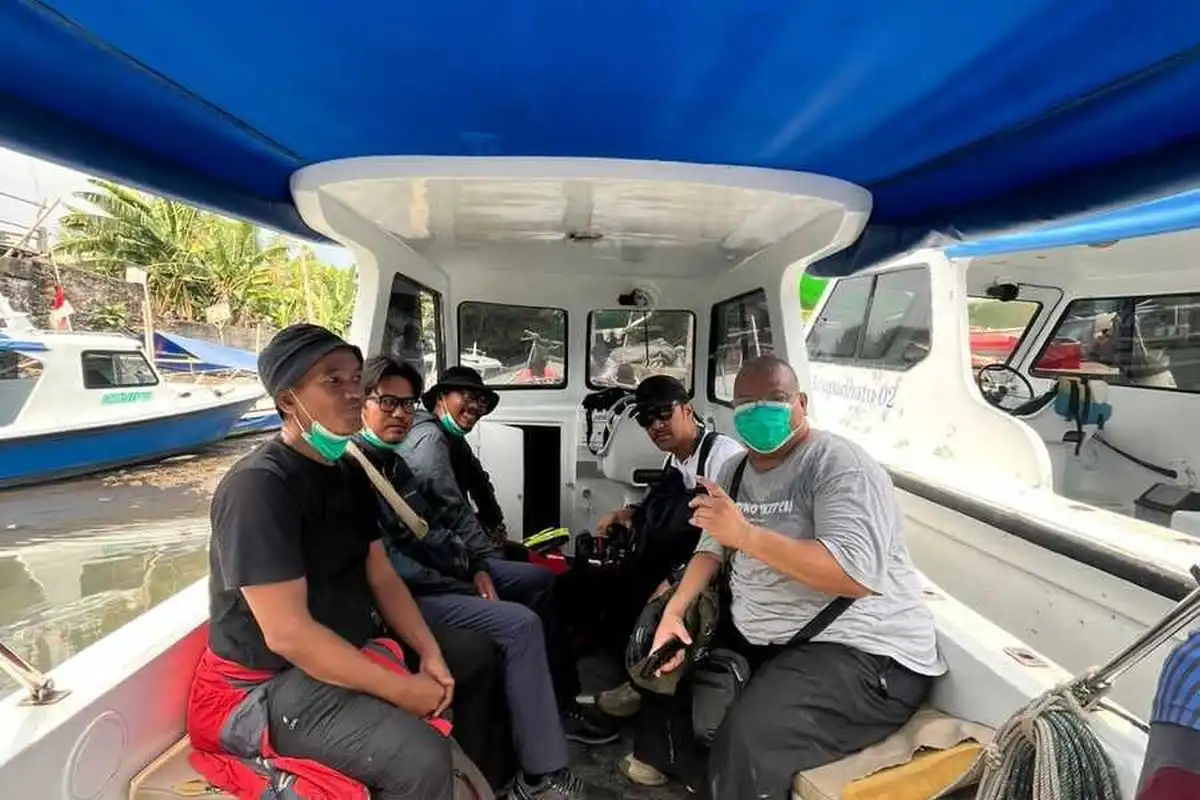 5 Jurnalis Hilang Kontak Saat Liput Erupsi Anak Krakatau, Tim SAR Terjunkan Drone Termal!