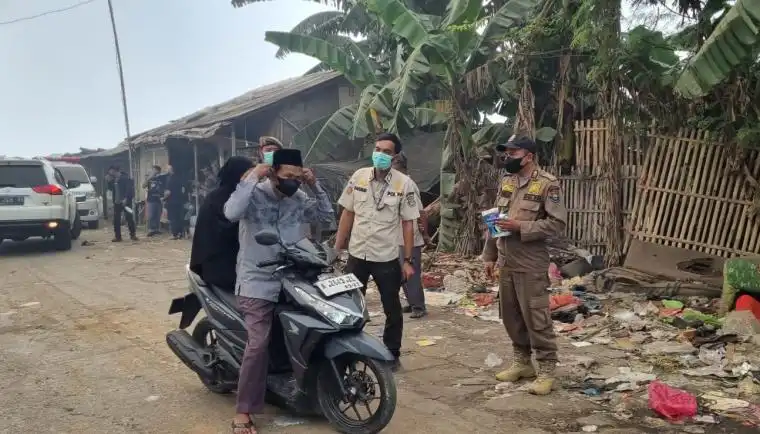 TPA Jatiwaringin Masih Membara Pagi Ini, Petugas Gabungan Jibaku Lokalisasi Titik Api