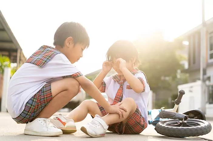 Bukan Sekadar Chat, Begini Cara Menumbuhkan Empati Digital Agar Koneksimu Lebih "Hidup"