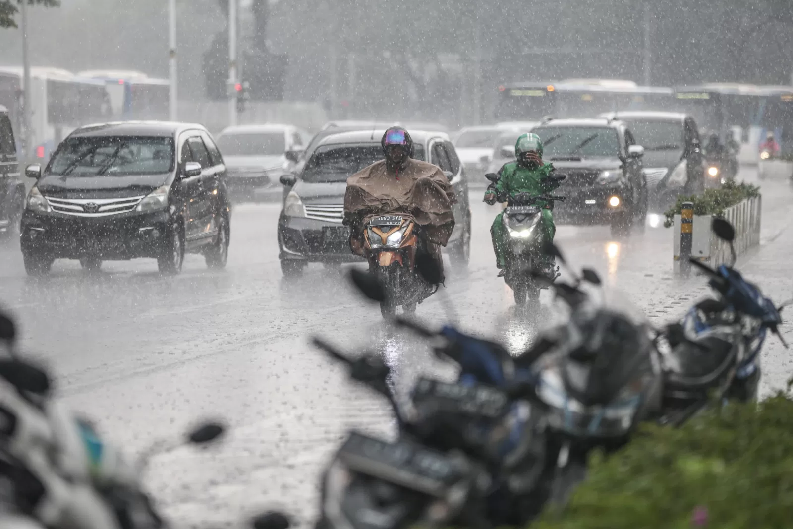 Waspada! BMKG Sebut Wilayah Risiko Tinggi Awan Cumulonimbus Meluas Hingga 12 Mei