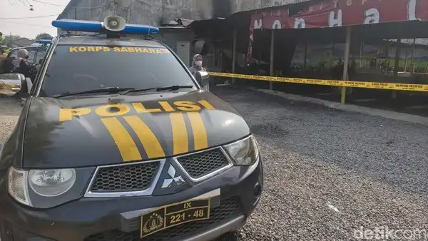 Warung Mi dan Babi Tepi Sawah di Sukoharjo Dibakar Empat Orang Tak Dikenal