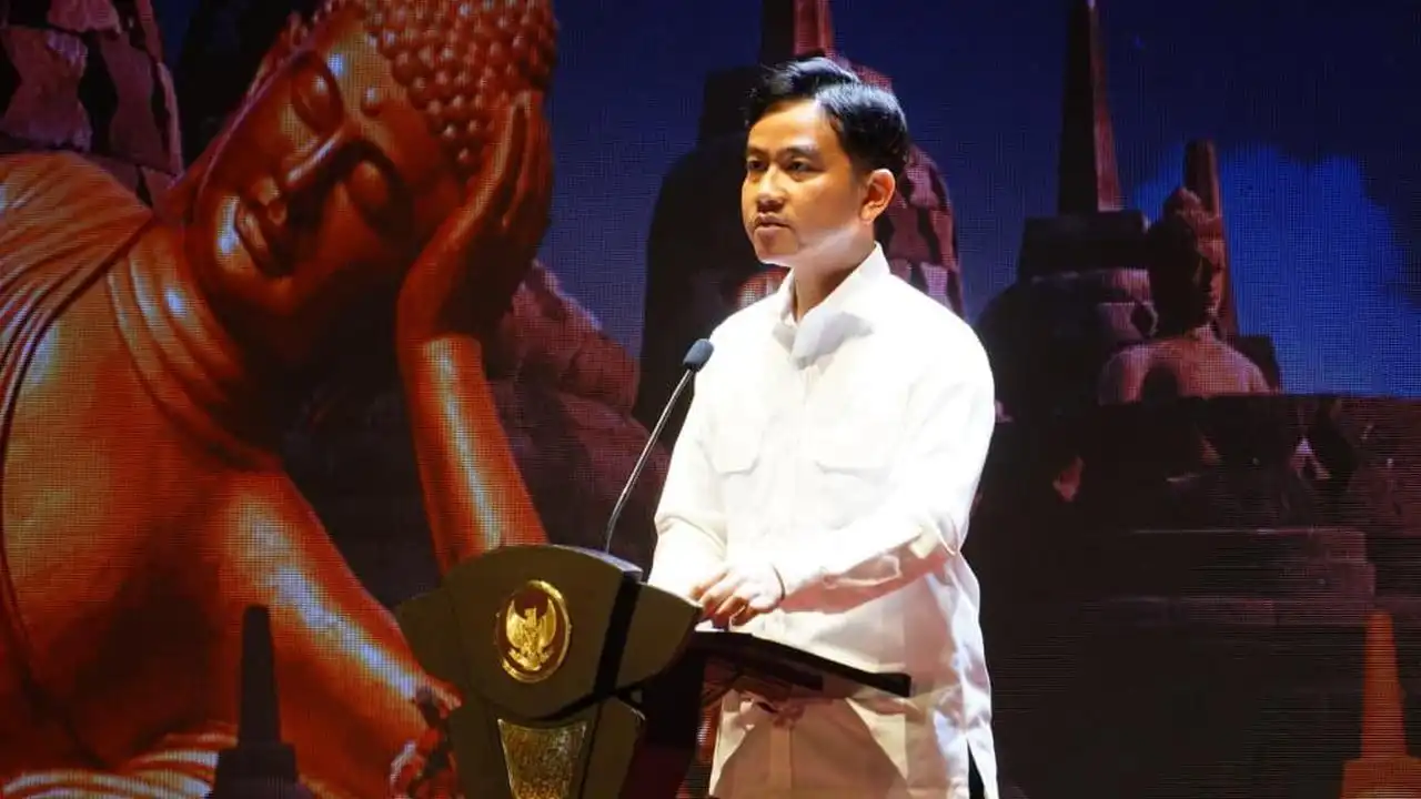 Wapres Gibran Sampaikan Salam Presiden Prabowo di Candi Borobudur, Ajak Umat Jaga Toleransi
