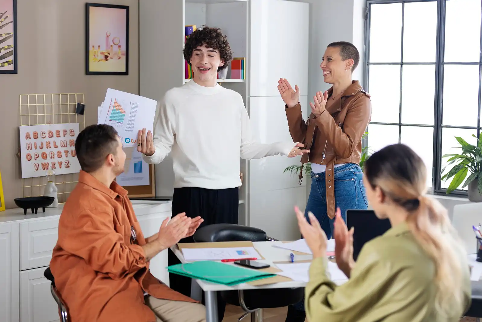 Kunci Meroketkan Karier! Rahasia Menguasai Komunikasi Efektif Agar Ide Kamu Selalu Didengar