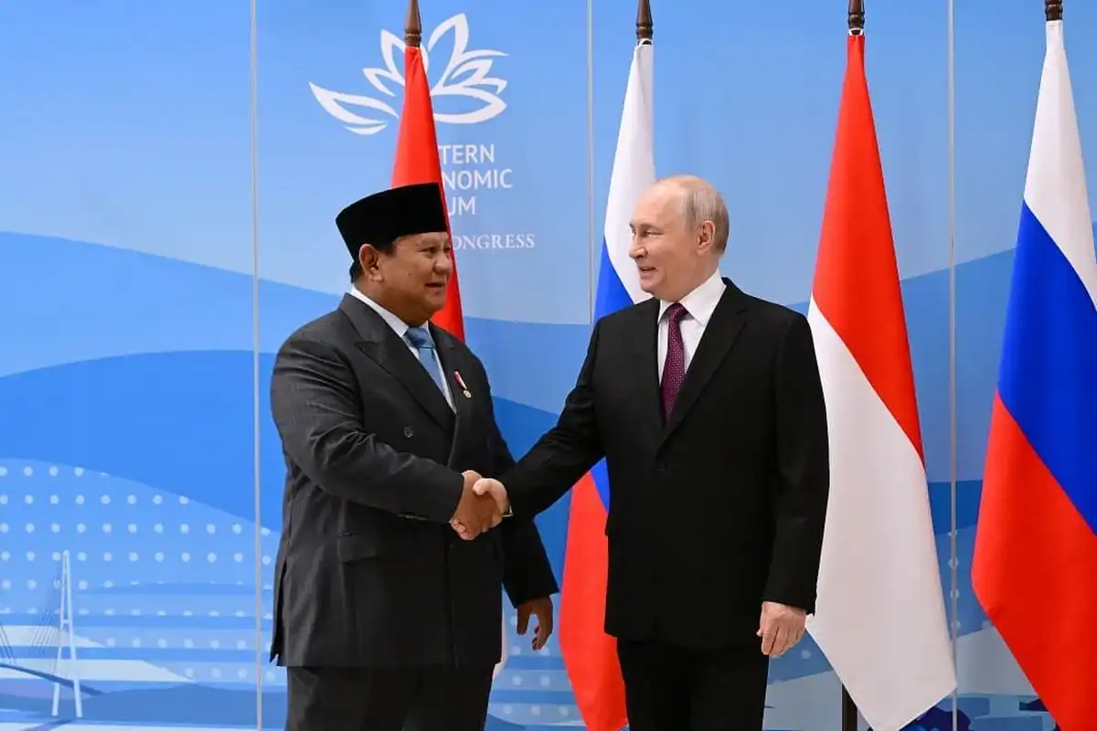 Perkuat Industri Maritim, Presiden Putin Tawari Prabowo Kapal Pengolah Ikan Modern.