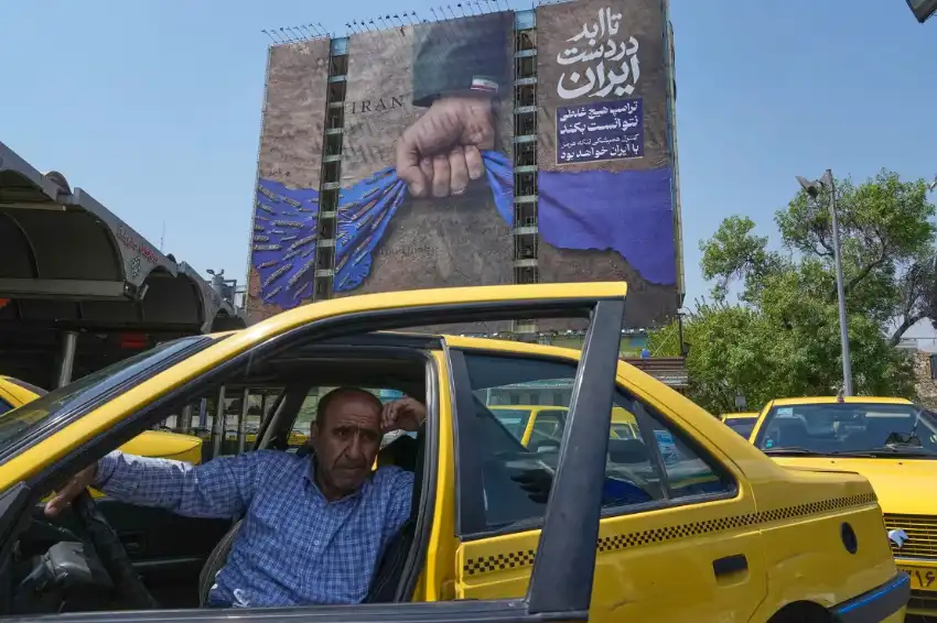 Selat Hormuz Memanas: AS-Iran Deadlock di Tengah Gencatan Senjata Trump