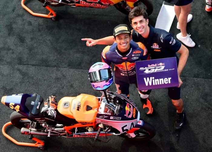 Veda Ega Menggila! Dari Posisi 17 Meluncur ke Finis 6 Besar di Moto3 Jerez
