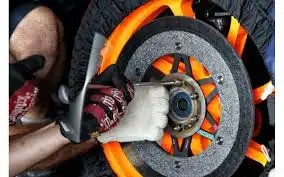 Bukan Keramik Biasa, Ini Alasan Rem MotoGP Berwarna Hitam dan Harganya Selangit