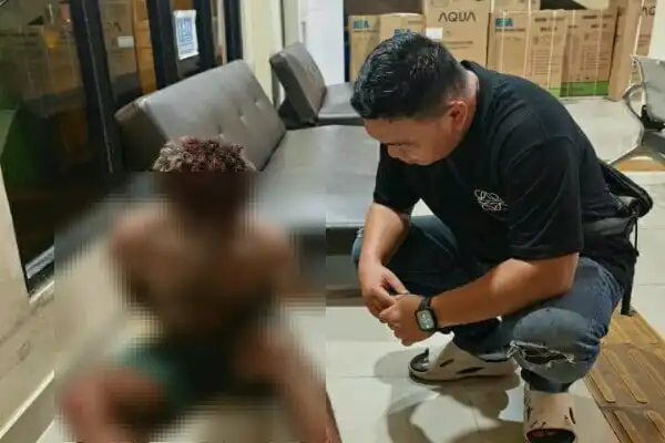 Pria Bawa Dua Pisau Dapur di Kawasan Mantos Manado Diamankan Polisi