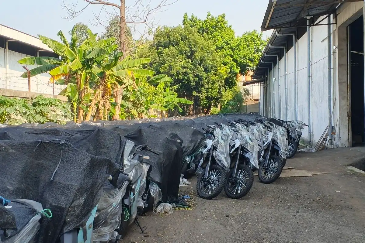 Ribuan Motor Listrik Program MBG Disegel Kejagung di Gudang Sentul, Begini Kondisinya