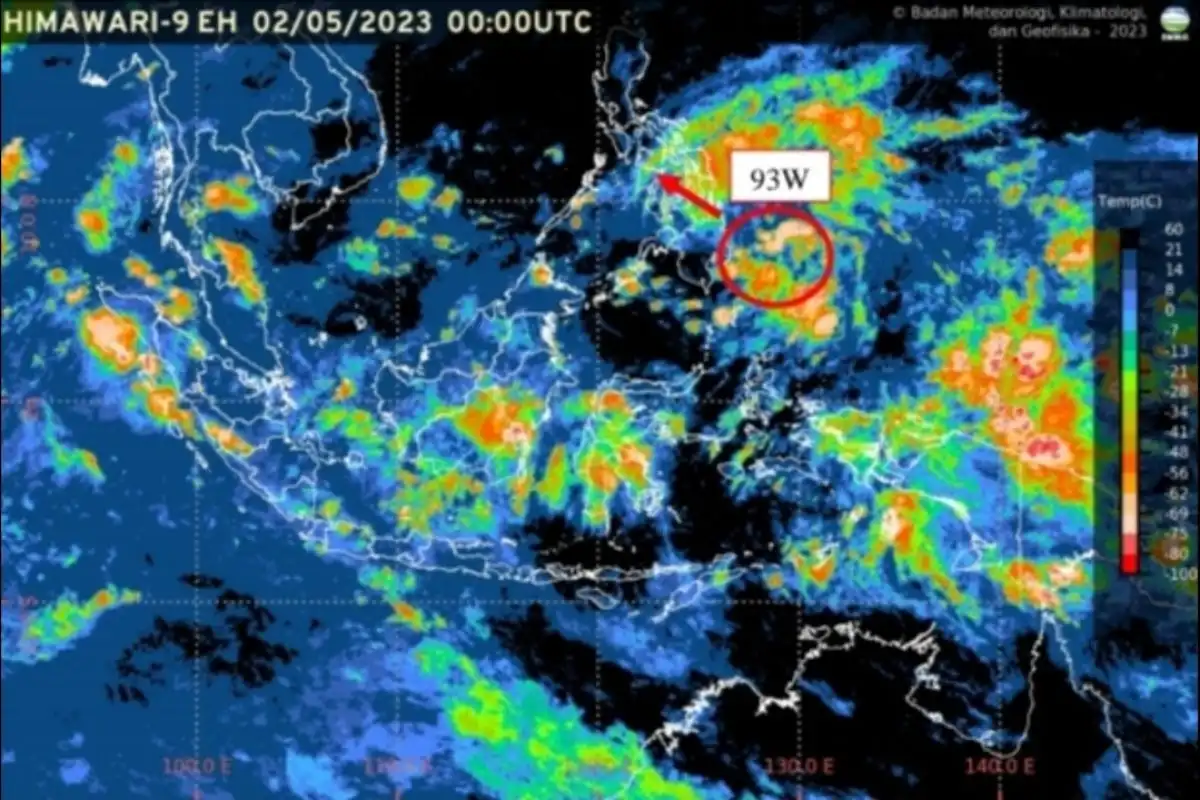 Bibit 93W Menguat Jadi Siklon Tropis, Sejumlah Wilayah Indonesia Berpotensi Diguyur Hujan Lebat