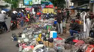 Mengisi Waktu Luang di Pekalongan: Serunya Berburu Kuliner dan Barang Murah di Pasar Senggol