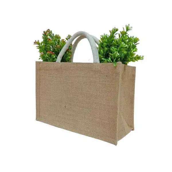 Bye-bye Kresek! Ini 5 Barang Wajib di Tas Belanja Biar Kamu Sah Jadi Pahlawan Lingkungan