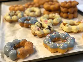 Gak Cuma Enak, Ini Alasan Ilmiah Kenapa Tekstur Kenyal Mochi-Donut Bikin Kita Kecanduan!