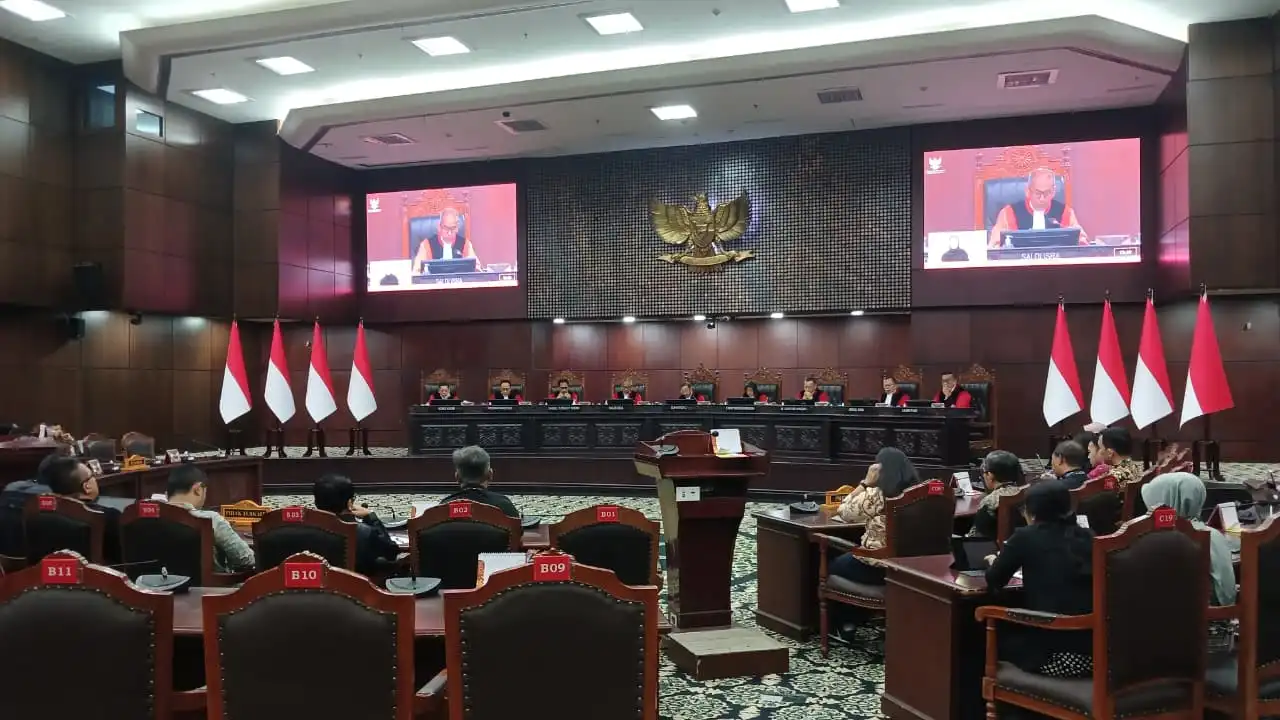 Postur APBN Terbongkar: Kala Rp 223,6 Triliun Dana Pendidikan Harus Berbagi Lapar dengan MBG