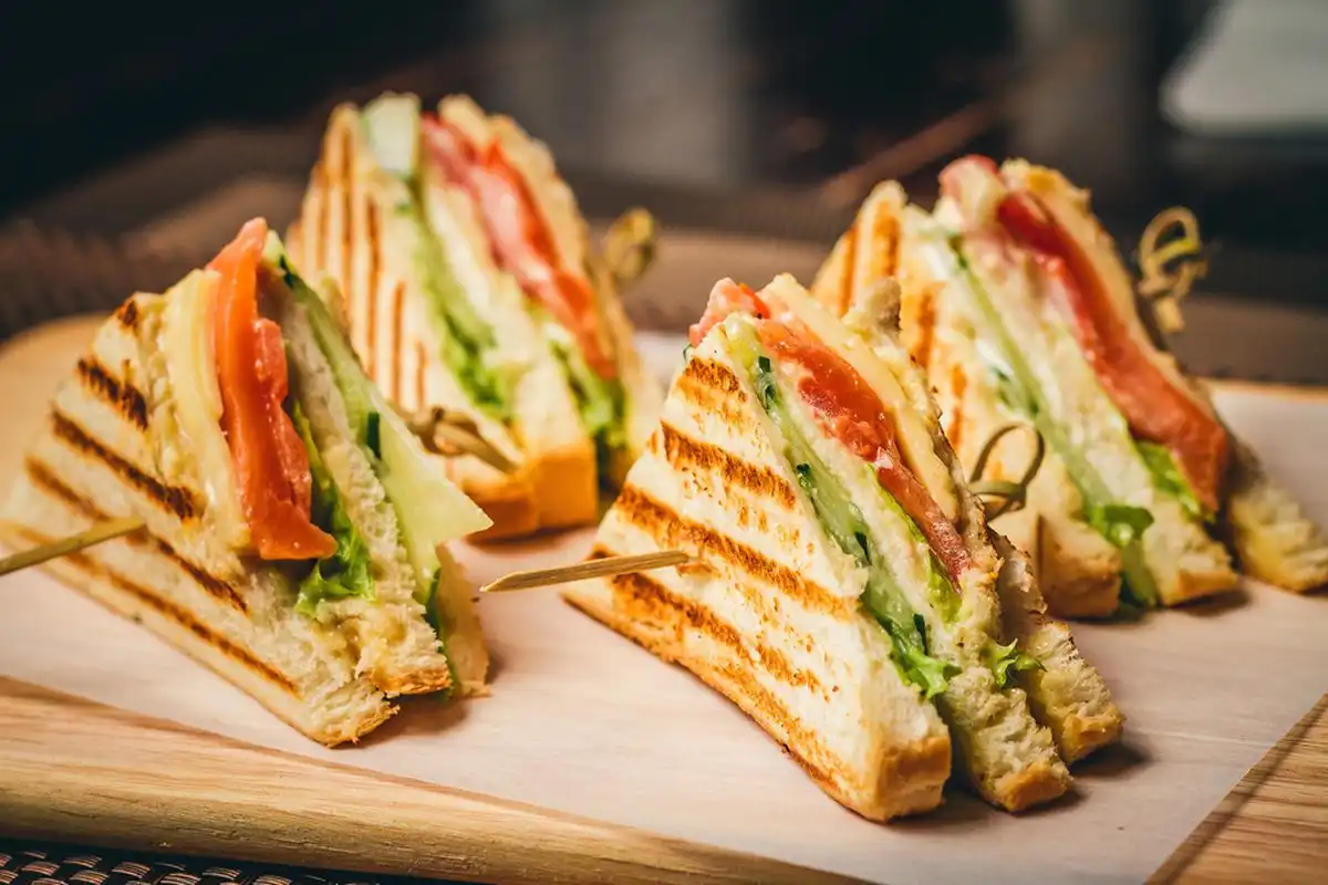 Sejarah Sandwich dan Kisah Bangsawan yang Menemukan Ide Kuliner di Meja Judi