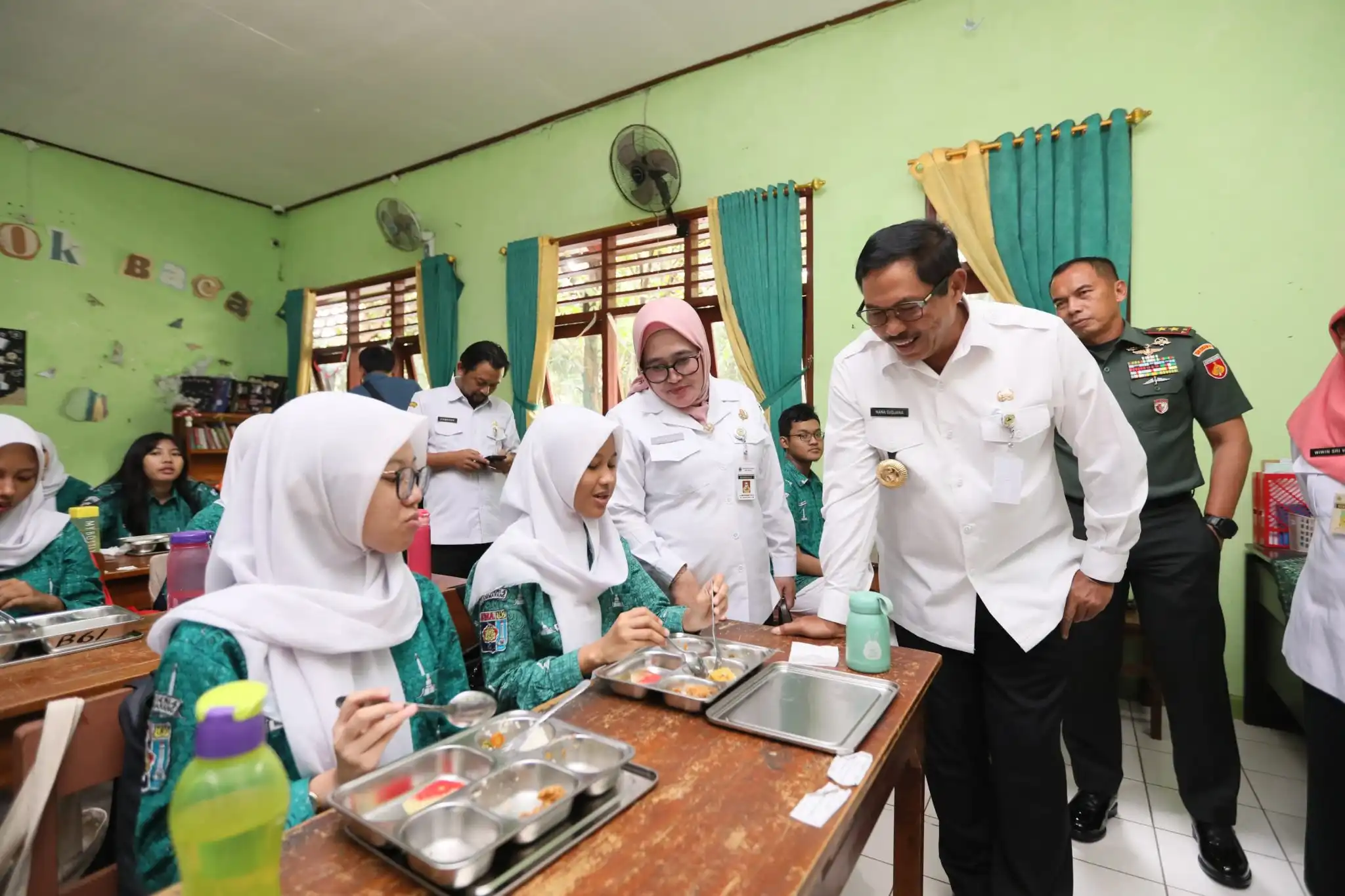 SPPG di Jateng Wajib Serap Telur dan Daging Ayam Peternak Lokal untuk Program MBG