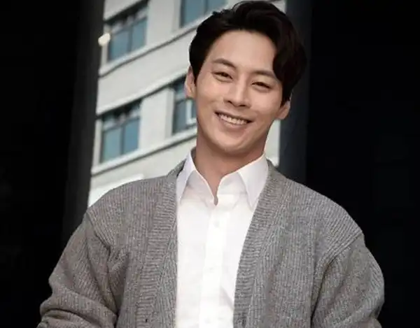 Mengenang Karya Terbaik Jung Eun-woo: Dari Peran Ikonik di Daily Drama hingga Cameo di Waikiki