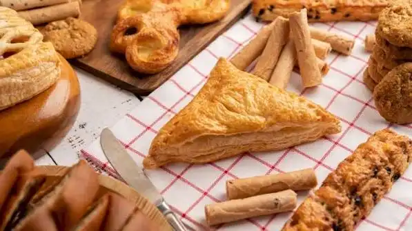Jangan Salah Adonan! Kenali Perbedaan Puff Pastry, Shortcrust, dan Choux Pastry