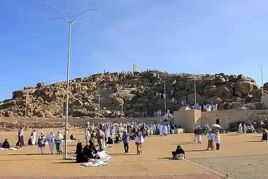 Tempat Bertemunya Adam dan Hawa, Ini Sejarah dan Makna Filosofis Jabal Rahmah di Mekkah