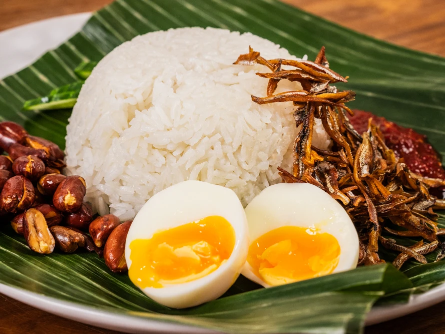 Bukan Sekadar Enak! Membedah Rahasia 'Slow-Release Energy' di Balik Nasi Lemak