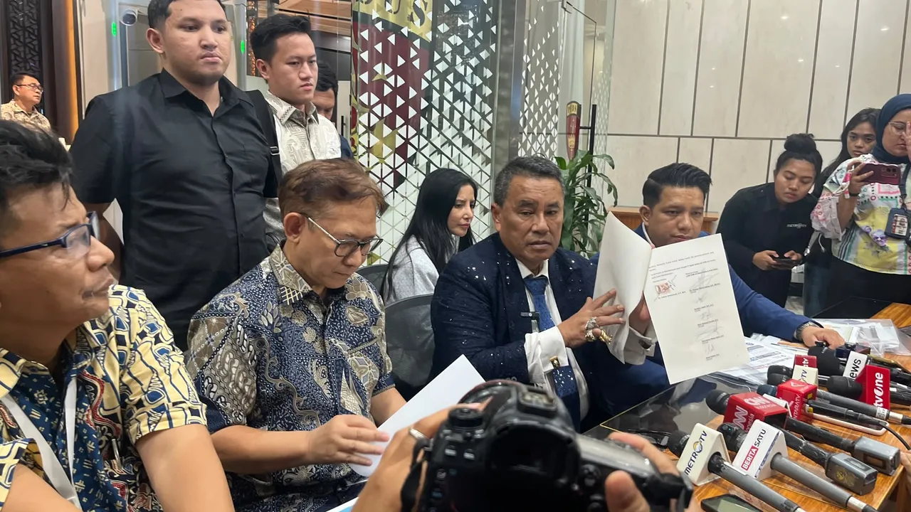 Sebut Hotman Paris Tak Berdasar, DPR Tegaskan Tangkap Jaksa Tak Perlu Izin Presiden!