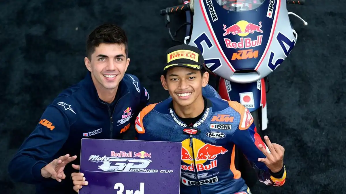 Debut Bersejarah di Moto3 Thailand 2026: Veda Ega Pratama Tembus Posisi Lima Besar