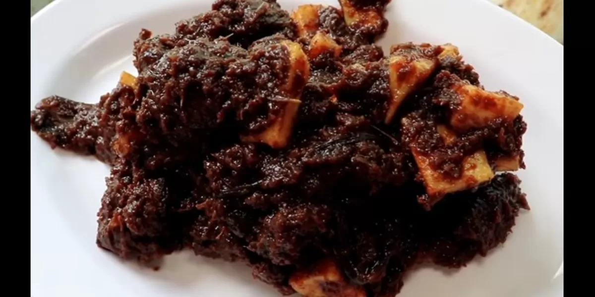 Cara Ubah Santan Jadi Masakan Otentik Rendang Minangkabau yang Lezat