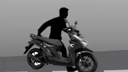 Terduga Pencuri Motor Terjun ke Sungai Saat Dikejar Warga di Tangerang, Aksinya Viral di Media Sosial