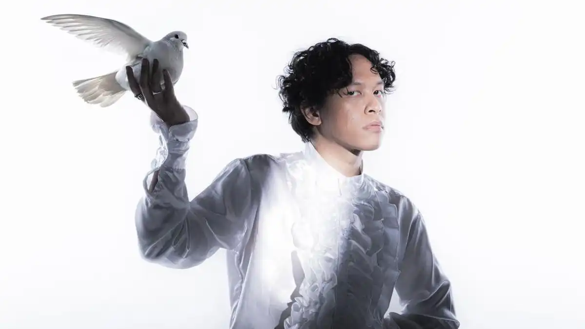 Hindia dan Musik Relatable Favorit Gen Z